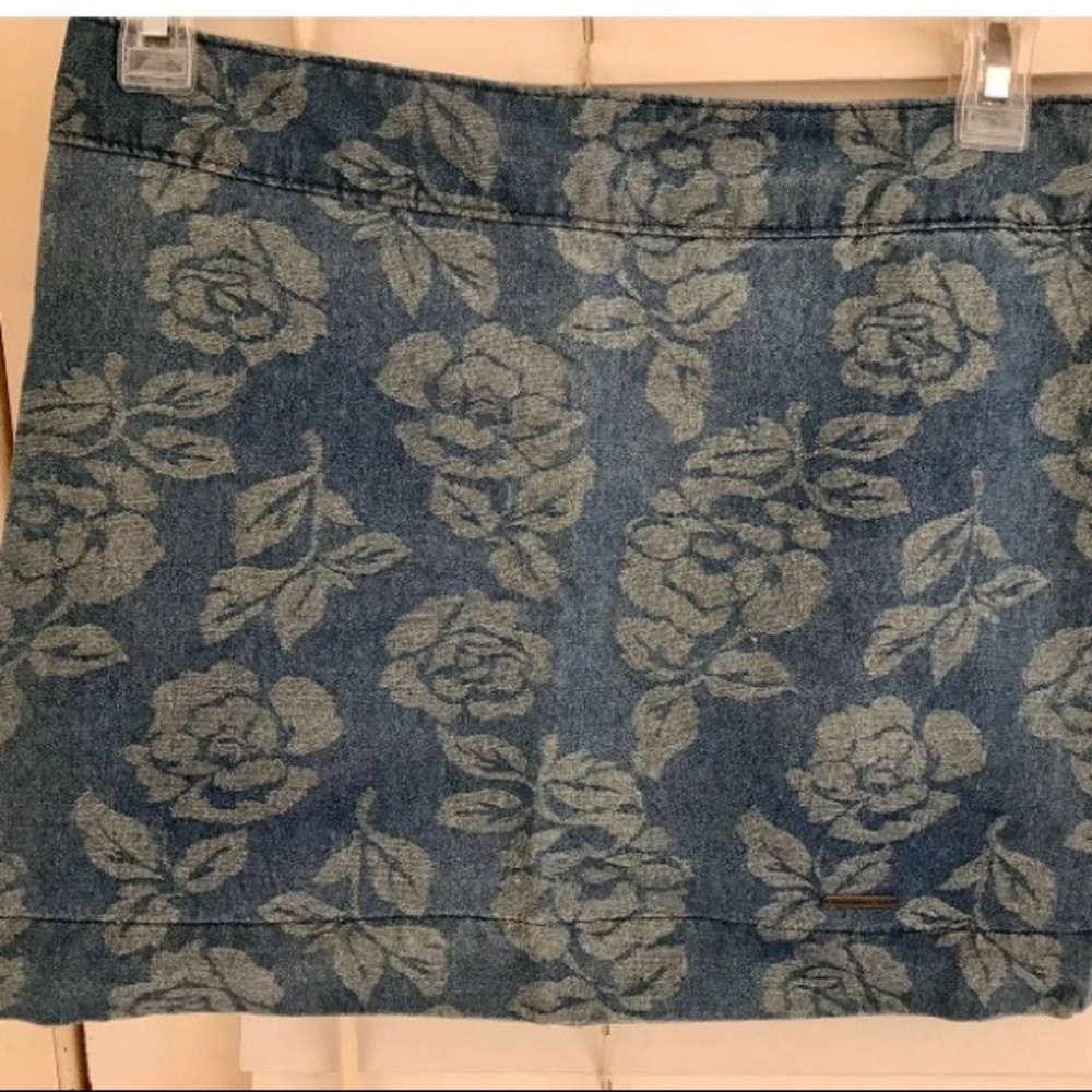 Vintage Abercrombie Floral Denim Mini Skirt Barbie Sz 0 / 25 Metallic Shimmer